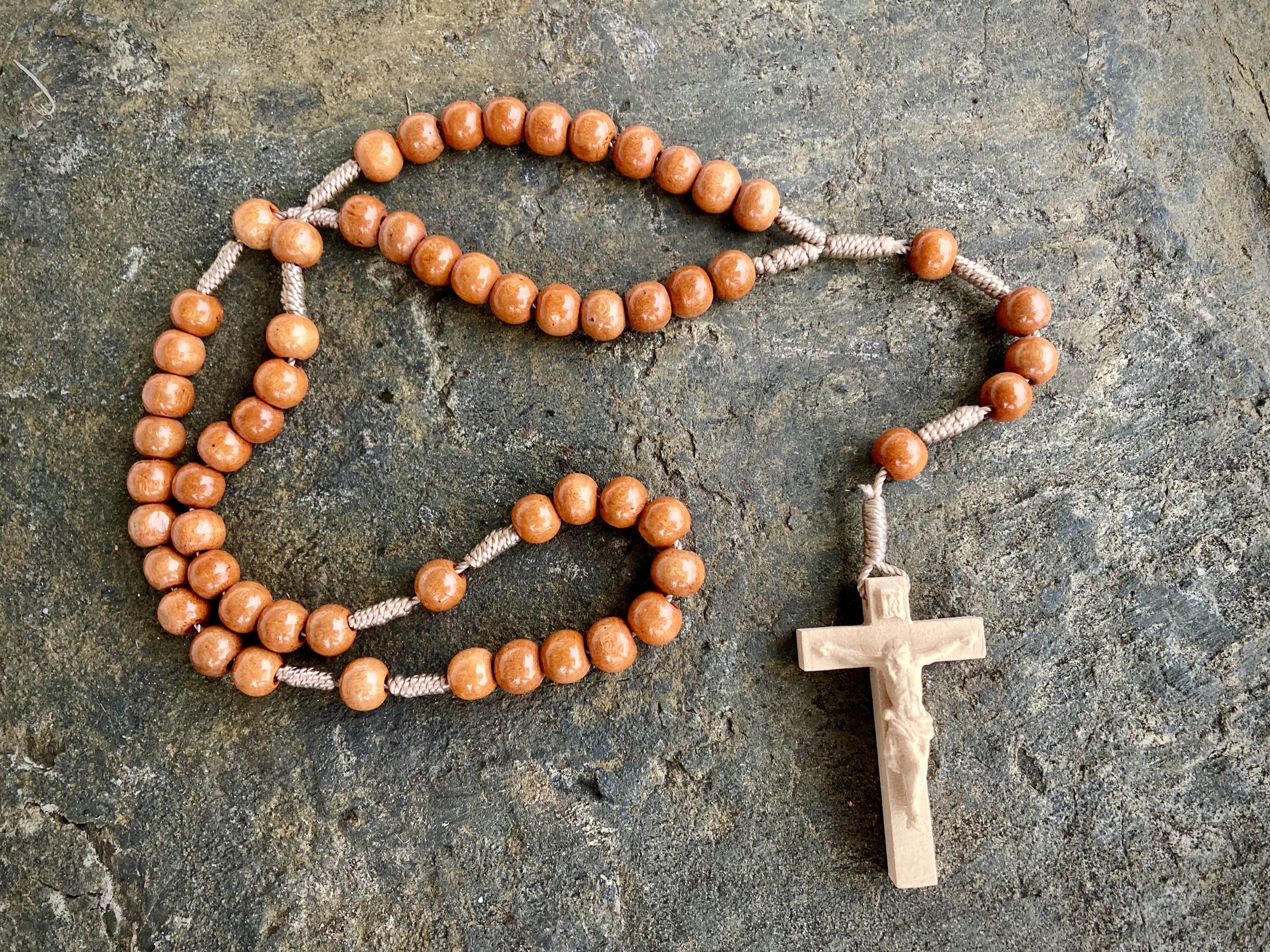 Rosenkranz aus Holz 