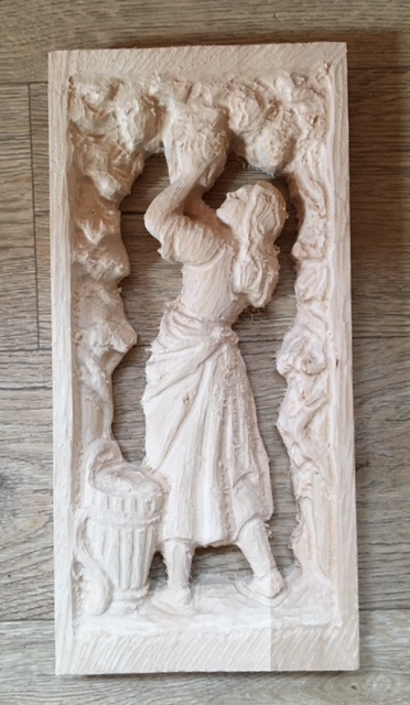 Relief Winzerin, 36 cm, Schnitzrohling