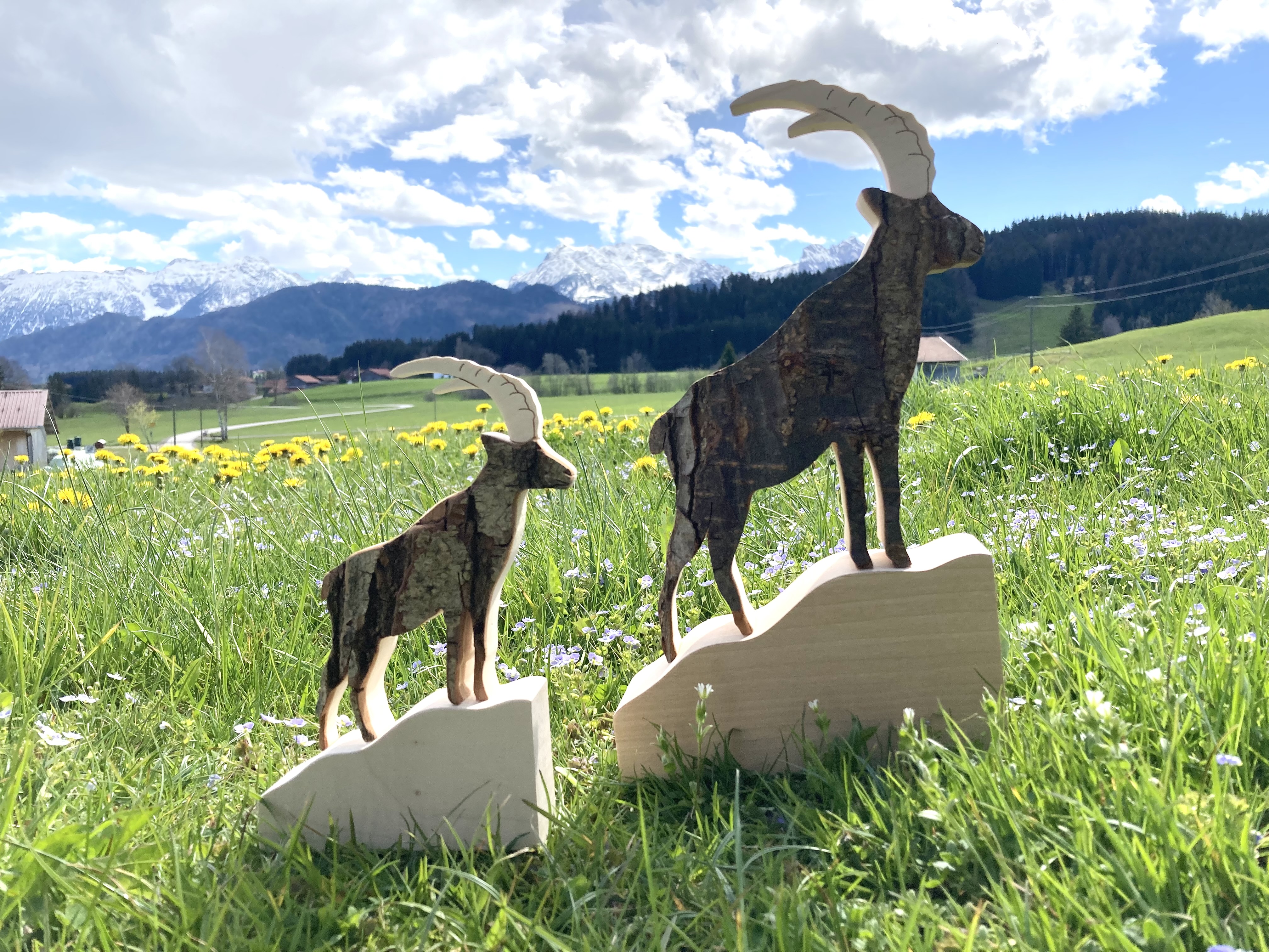 Steinbock aus Holz 