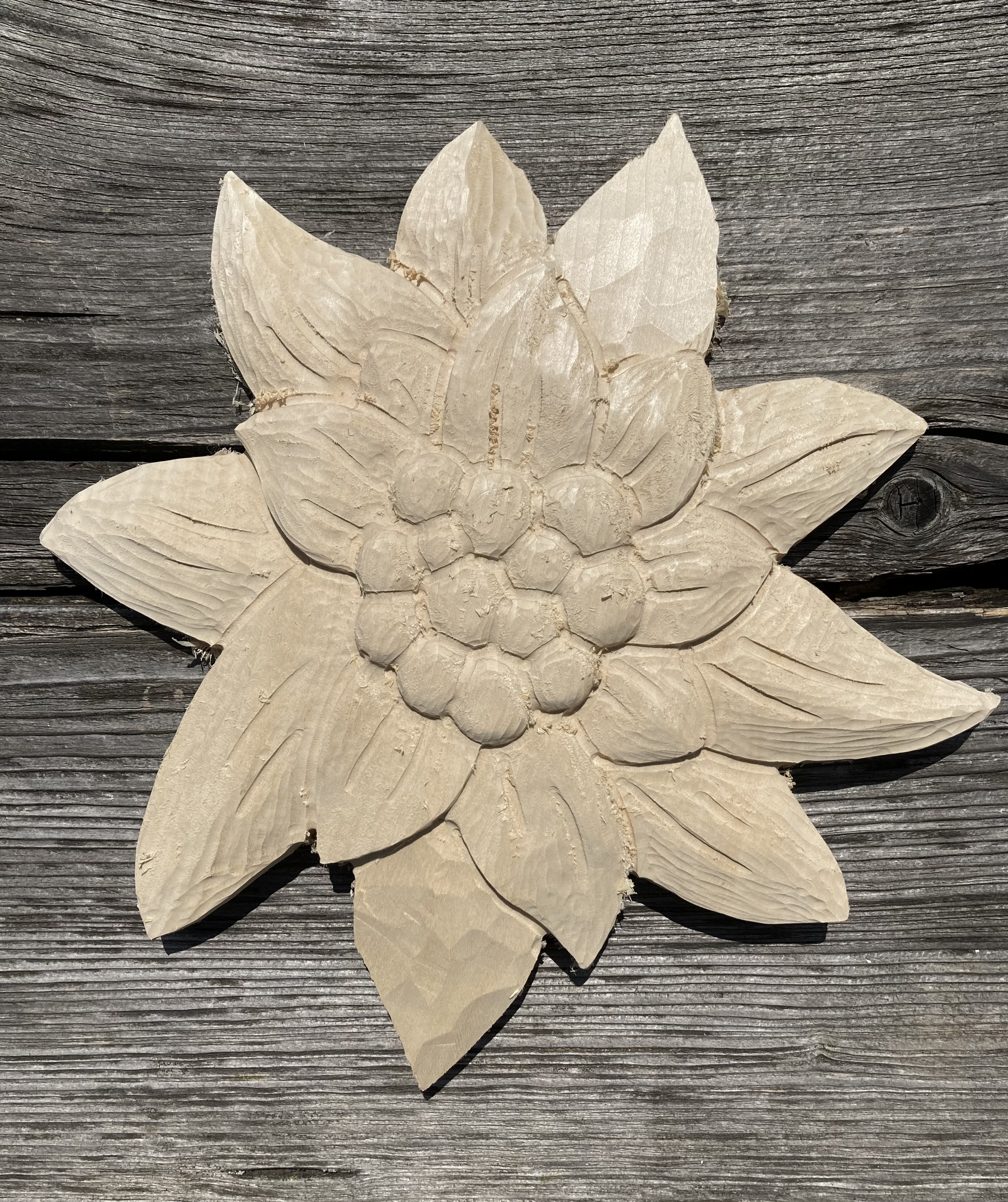 Edelweißblüte, Rohling zum Schnitzen