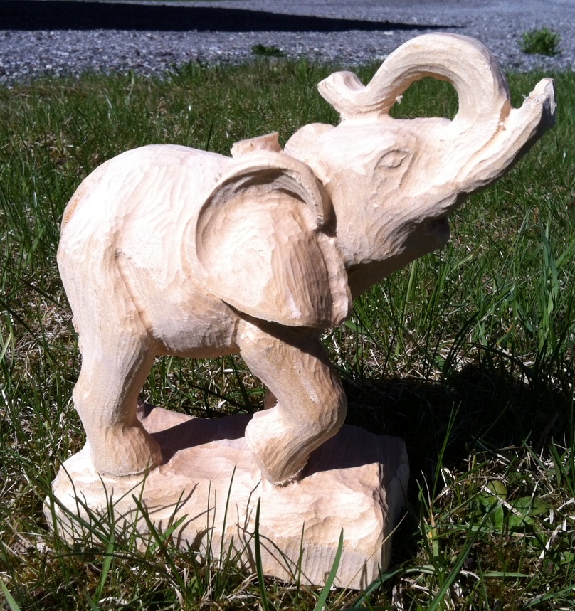 Elefant, 18 cm, Holzrohling zum Schnitzen