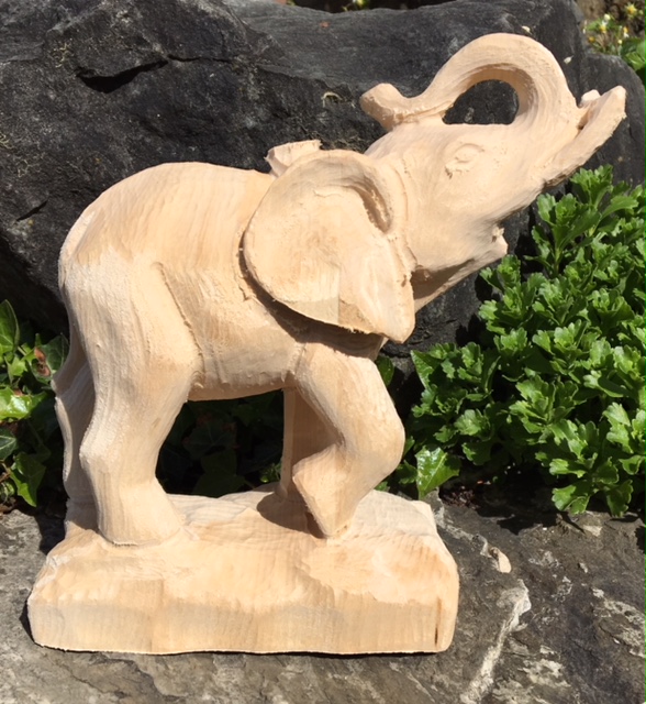 Elefant, 18 cm, Holzrohling zum Schnitzen