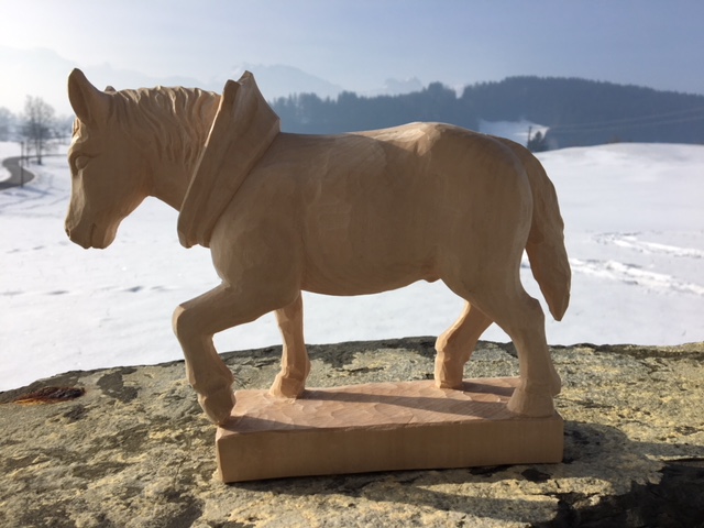 Zugpferd rechts, 24 cm Rohling zum Schnitzen