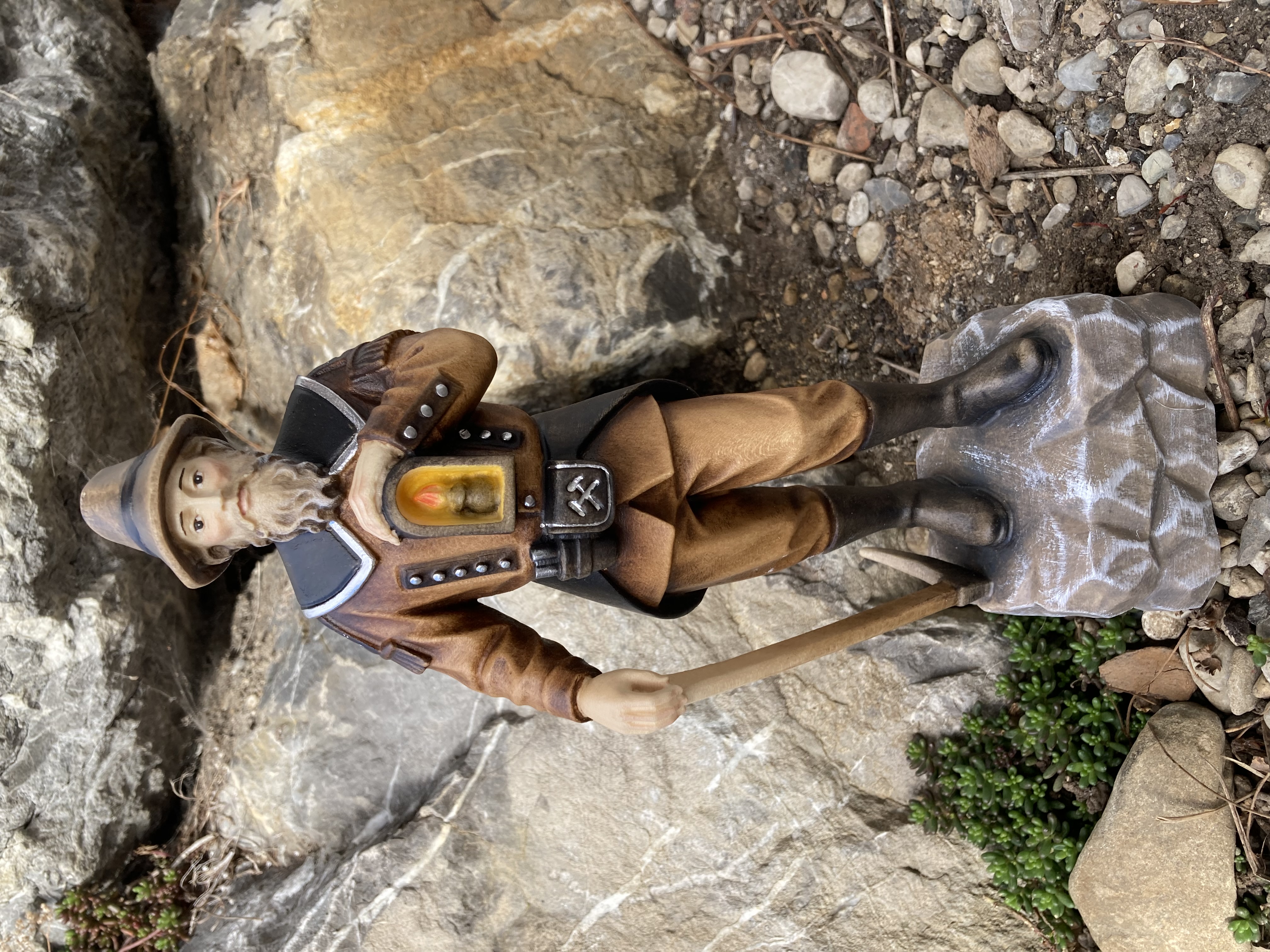 Berghäuer, erzgebirgische Holzfigur, geschnitzt, 29 cm