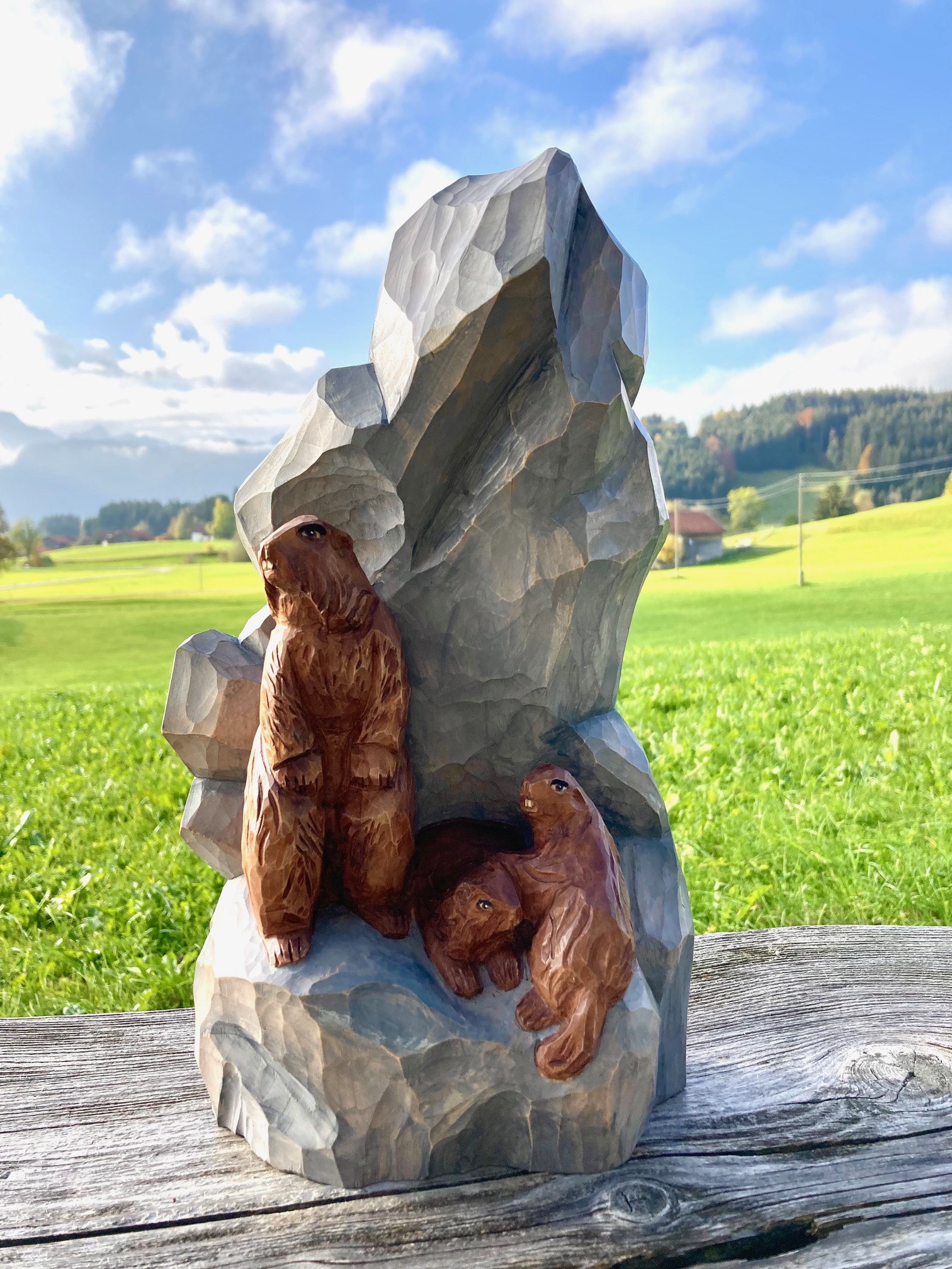 Murmeltiergruppe im Fels, Rohling zum Schnitzen