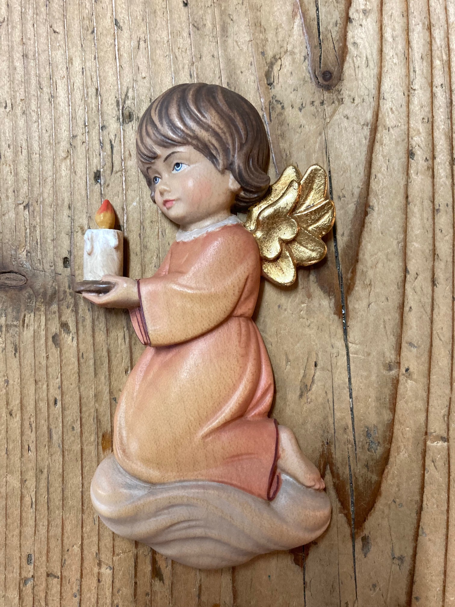 Engel und Schutzengel aus Holz geschnitzte Himmelsboten